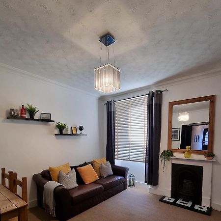 Inverness City Centre Flat 외부 사진