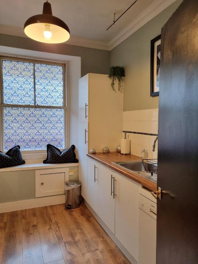 Inverness City Centre Flat 외부 사진
