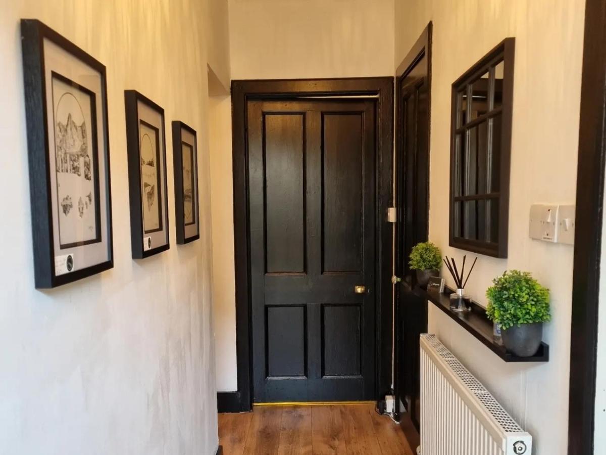 Inverness City Centre Flat 외부 사진