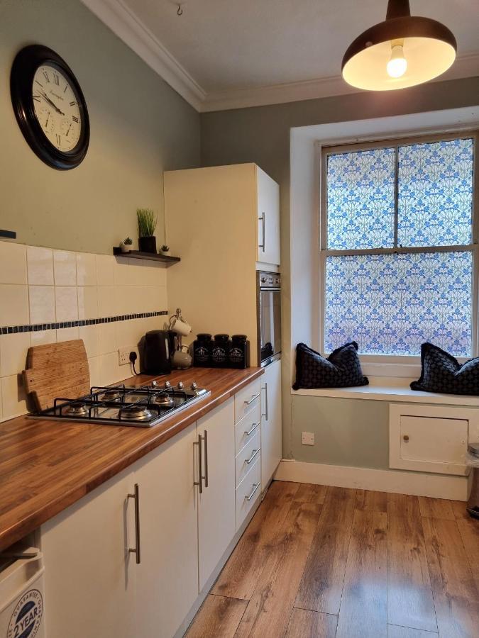 Inverness City Centre Flat 외부 사진